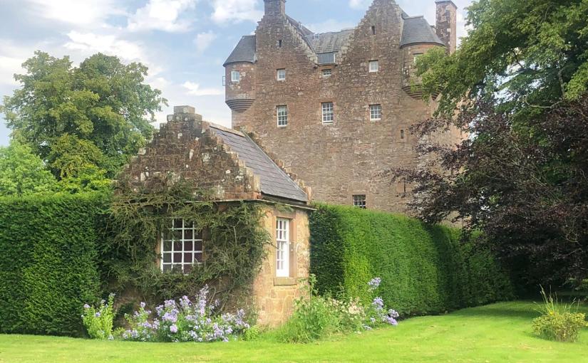 #TankaTuesday Weekly #Poetry Challenge No. 323, 6/6/2023: Spedlins Castle #spedlins #castle #Scotland #poetry #tanka&nbsp;#travel